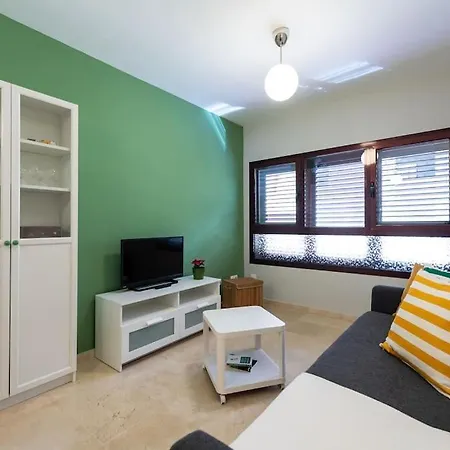 Modern Canteras *